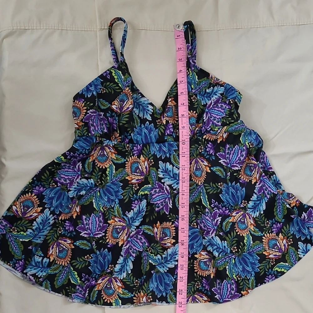 SWIM SOLUTIONS Women's Floral Swimsuit Top Tankini Size 12